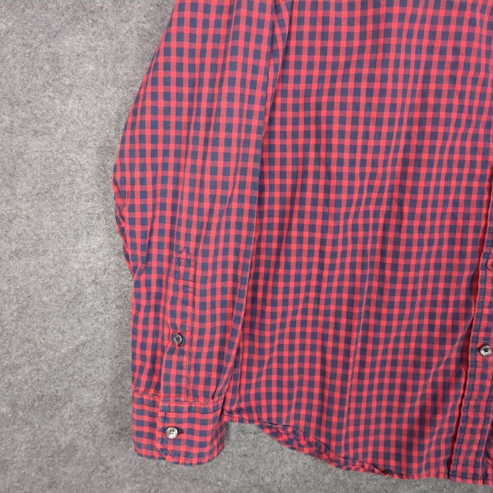 American Eagle Mens Classic Fit Gingham Button Down Shirt Red Navy Blue Large - Picture 3 of 11